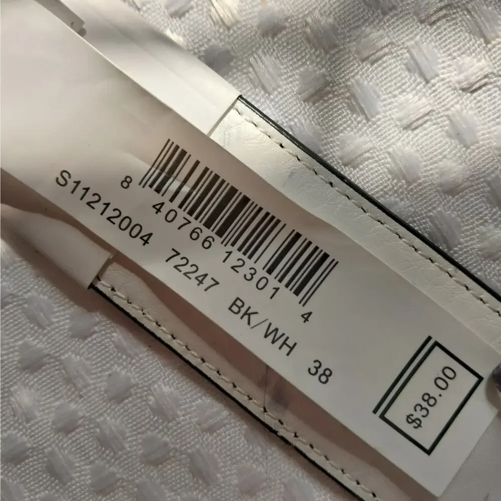 NWT! NIKE! GENUINE LEATHER BLACK IR WHITE REVERSIBLE BELT! AWESOME! SZ 38